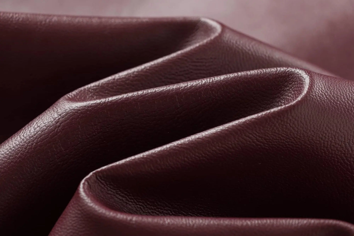 Women’s Wine Red Faux Leather Jacket with Zipper and Lapel Collar