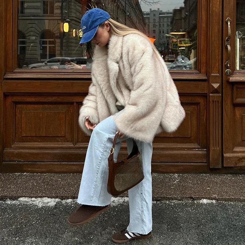 Women’s Gradient Faux Fur Coat with Turn-Down Collar